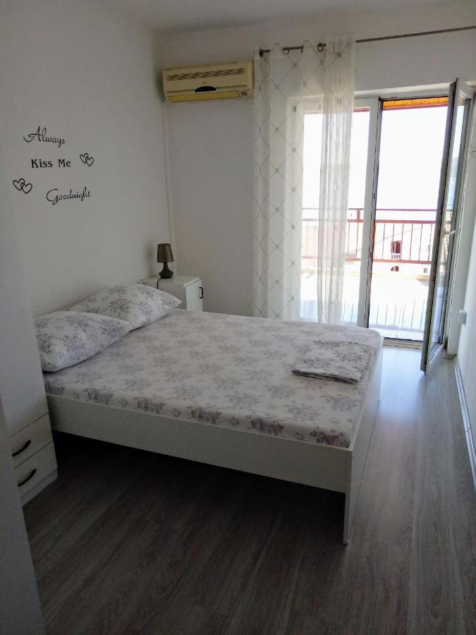 Apartments Flora Crikvenica Εξωτερικό φωτογραφία